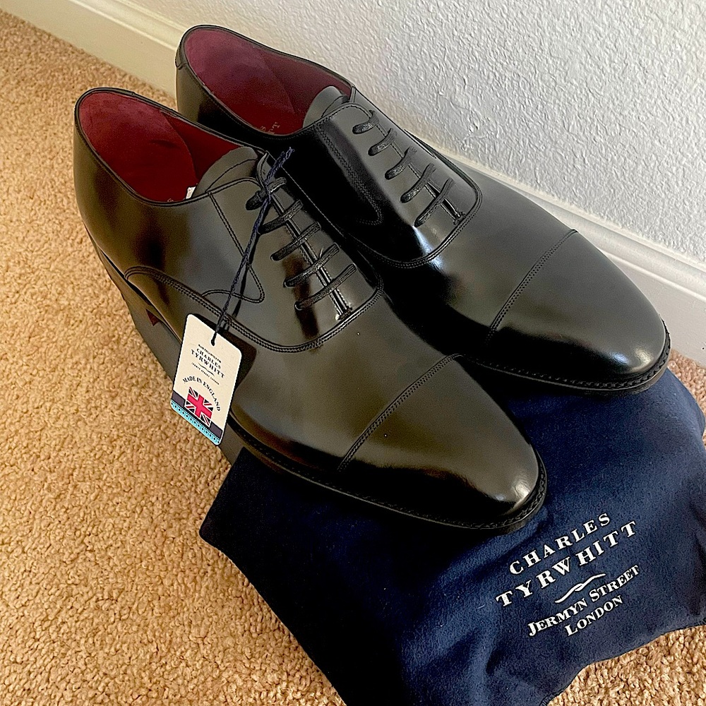 Men’s black high shine leather Oxford dress shoes Charles Tyrwhitt